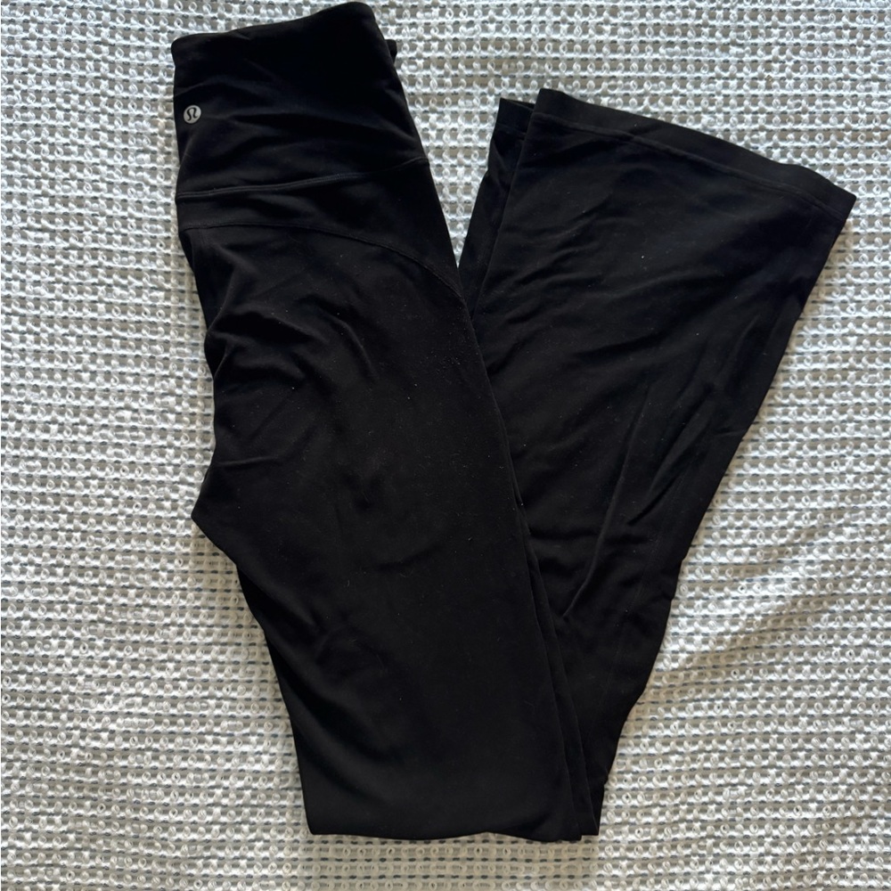 LULULEMON Groove Nulu High-Rise Flared Pant Regular